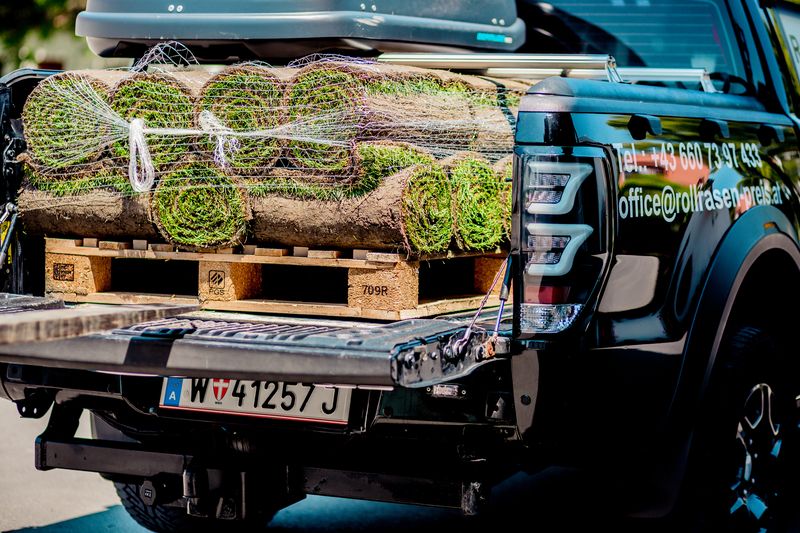 Informationen für Selbstabholer | Rollrasen auf Truck